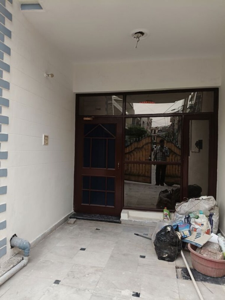  Parking, vip road 3 Bedroom 1250 Sq.Ft. Independent House In Vip Road Zirakpur 10634216
