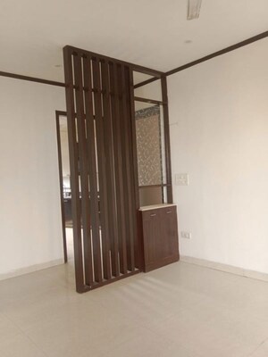 Room in 3.5 BHK Apartment at Conscient Hines Elevate, Sector 59 – for Rent