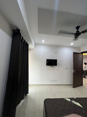 Bathroom in 2 BHK Builder Floor at Sector 52 – for Rent