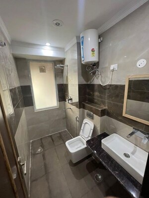 Team Area in 2 BHK Builder Floor at Sector 52 – for Rent