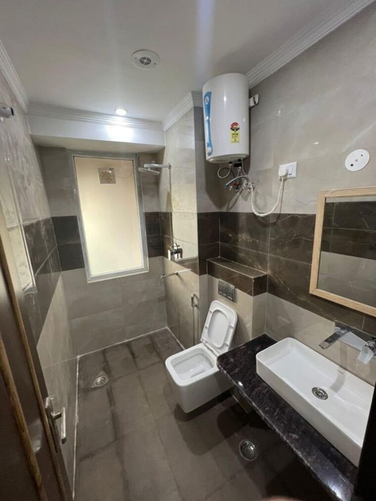 Team Area, sector 52 2 Bedroom 150 Sq.Yd. Builder Floor In Sector 52 Gurgaon 10634227