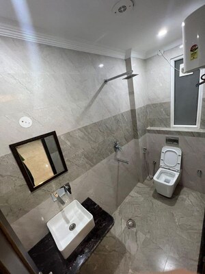 Bathroom in 2 BHK Builder Floor at Sector 52 – for Rent