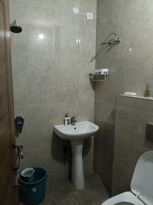 Bathroom in 3 BHK Builder Floor at Gazipur – for Rent