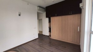 Room in 3.5 BHK Apartment at Conscient Hines Elevate, Sector 59 – for Rent