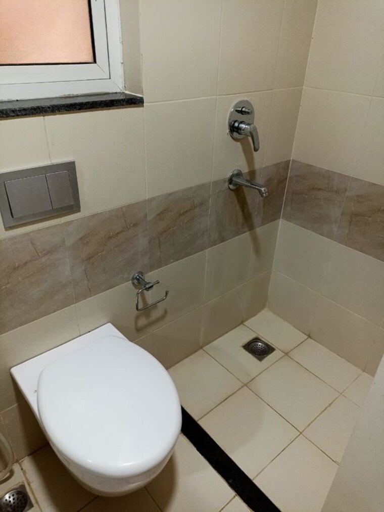 Bathroom, conscient-hines-elevate 4 Bedroom 3395 Sq.Ft. Apartment In Sector 59 Gurgaon 10634244