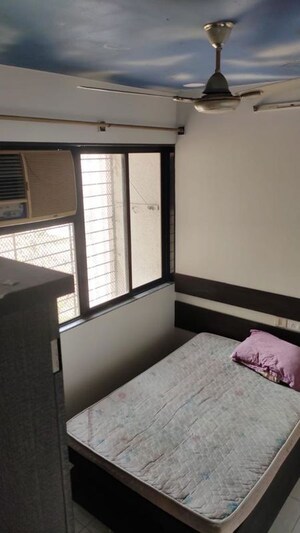 Master Bedroom in 3 BHK Apartment at Mahavir Heights Ghansoli, Ghansoli – for Rent