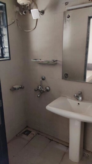 Bathroom in 3 BHK Apartment at Mahavir Heights Ghansoli, Ghansoli – for Rent