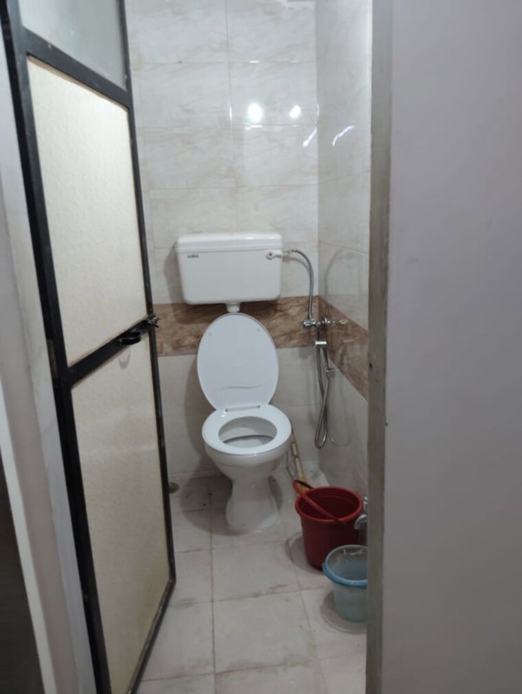 Bathroom, prabhadevi Pg For Boys In Prabhadevi 10634344