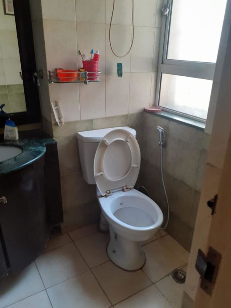 Bathroom, conscient-hines-elevate 3.5 Bedroom 2295 Sq.Ft. Apartment In Sector 59 Gurgaon 10634382