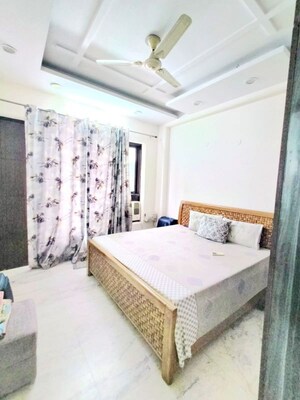 Bedroom in 3 BHK Builder Floor at Sector 51 – for Rent