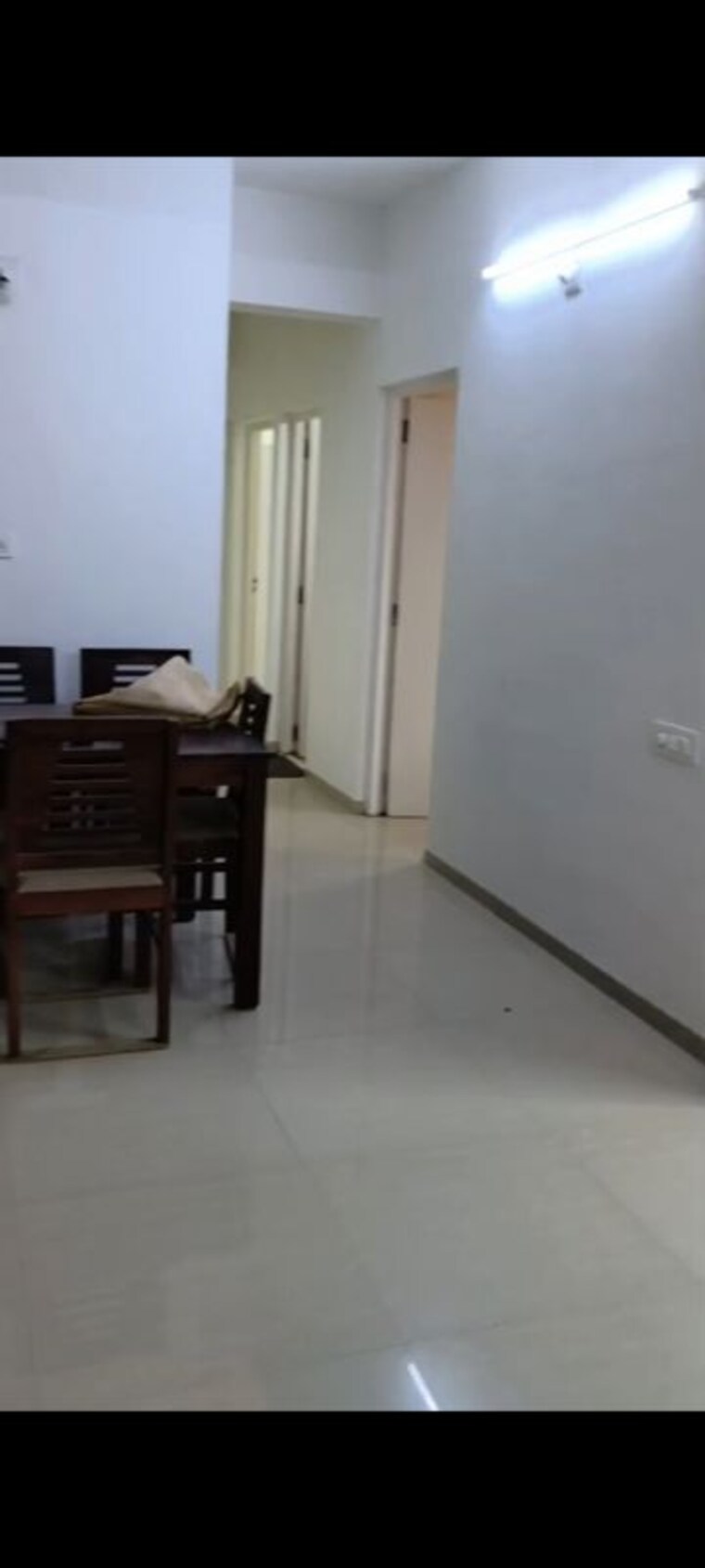 Living Room, vishwanath-maher-homes 3 Bedroom 1250 Sq.Ft. Apartment In Shela Ahmedabad 10634437