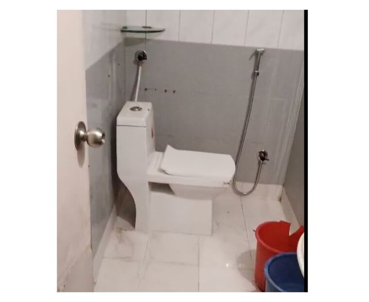 Bathroom, sukhwani-empire-estate 1 Bedroom 600 Sq.Ft. Apartment In Chinchwad Pune 10634488