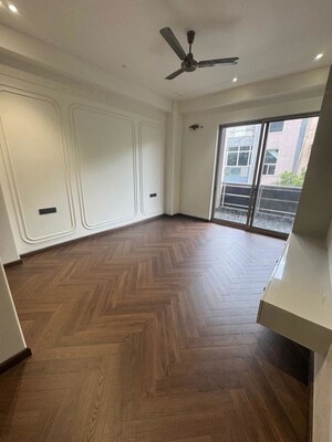 Room in 3 BHK Builder Floor at Janakpuri – for Sale