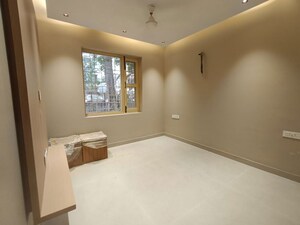 Room in 3 BHK Apartment at Janakpuri – for Rent