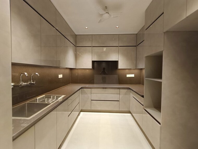 Kitchen, janakpuri 3 Bedroom 140 Sq.Yd. Apartment In Janakpuri Delhi 10634493