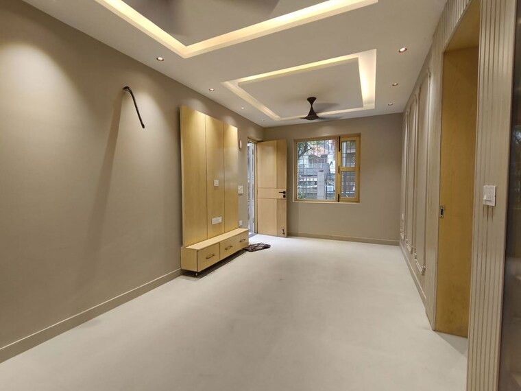 Room, janakpuri 3 Bedroom 140 Sq.Yd. Apartment In Janakpuri Delhi 10634493