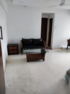 1 BHK Apartment For Rent in Bhagtani Pearl III