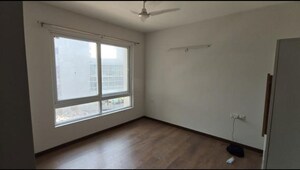 Room in 2 BHK Apartment at Hero Homes Gurgaon, Sector 104 – for Rent