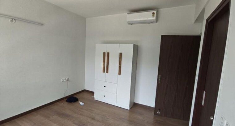 Room, hero-homes-gurgaon 2 Bedroom 1099 Sq.Ft. Apartment In Sector 104 Gurgaon 10634520