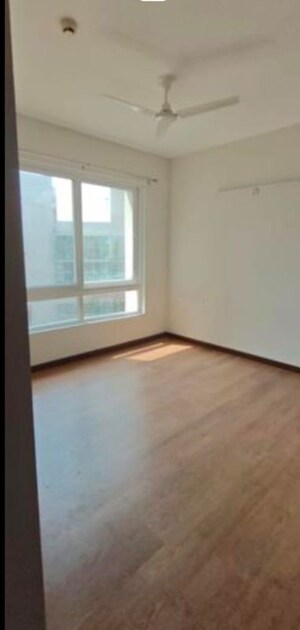 Room in 2 BHK Apartment at Hero Homes Gurgaon, Sector 104 – for Rent