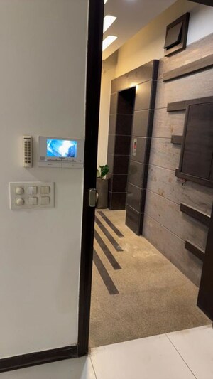 Balcony in 4 BHK Builder Floor at Sector 41 – for Rent