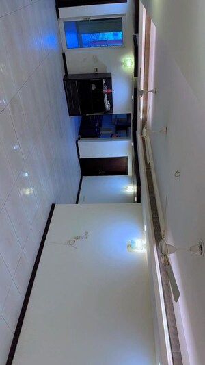 Furnished Amenities in 4 BHK Builder Floor at Sector 41 – for Rent