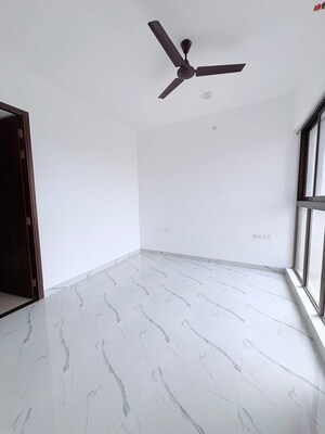 Room in 2 BHK Apartment at Raymond Ten X Habitat, Pokhran Road No Two – for Rent
