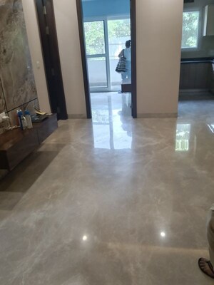 Room in 3 BHK Builder Floor at Janakpuri – for Sale