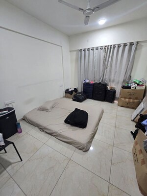 Team Area in 1 RK Apartment at Mahindra Vicino, Andheri East – for Rent