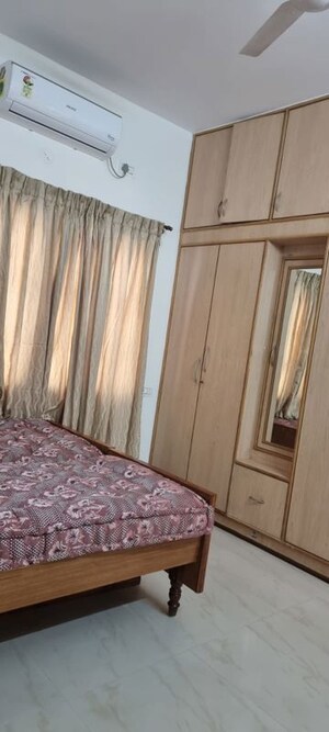Bedroom in 2 BHK Apartment at Defence Colony – for Rent
