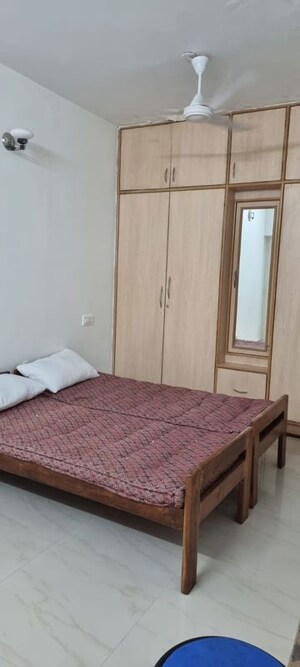 Bedroom in 2 BHK Apartment at Defence Colony – for Rent