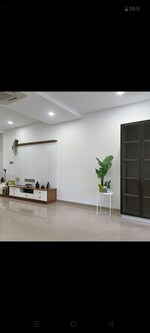 4 BHK + Servant Room,Study Room 4070 Sq.Ft. Apartment in Lumbini Avenue