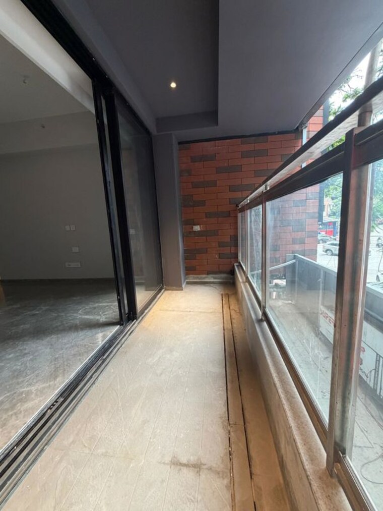 Balcony, rustomjee-ashiana 3 Bedroom 1400 Sq.Ft. Apartment In Juhu Mumbai 10634571