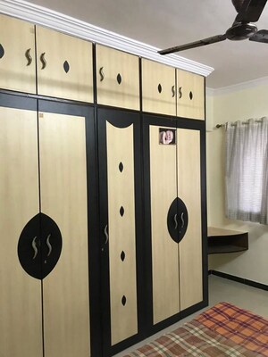 Team Area in 2 BHK Apartment at Gayatri Shivam Apartment, Kandivali East – for Sale