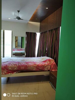 Bedroom in 2 BHK Apartment at Shivdham CHS Santacruz, Santacruz West – for Rent