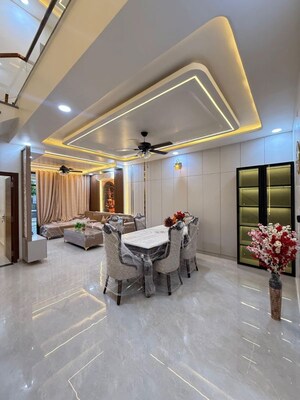 Dining area in 4 BHK Builder Floor at Hauz Khas Enclave – for Rent