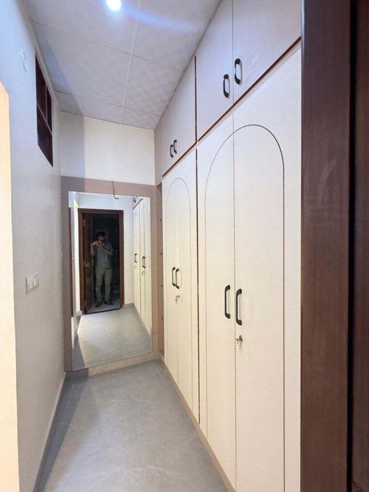 undefined, hauz khas enclave 4 Bedroom 300 Sq.Yd. Builder Floor In Hauz Khas Enclave Delhi 10634601