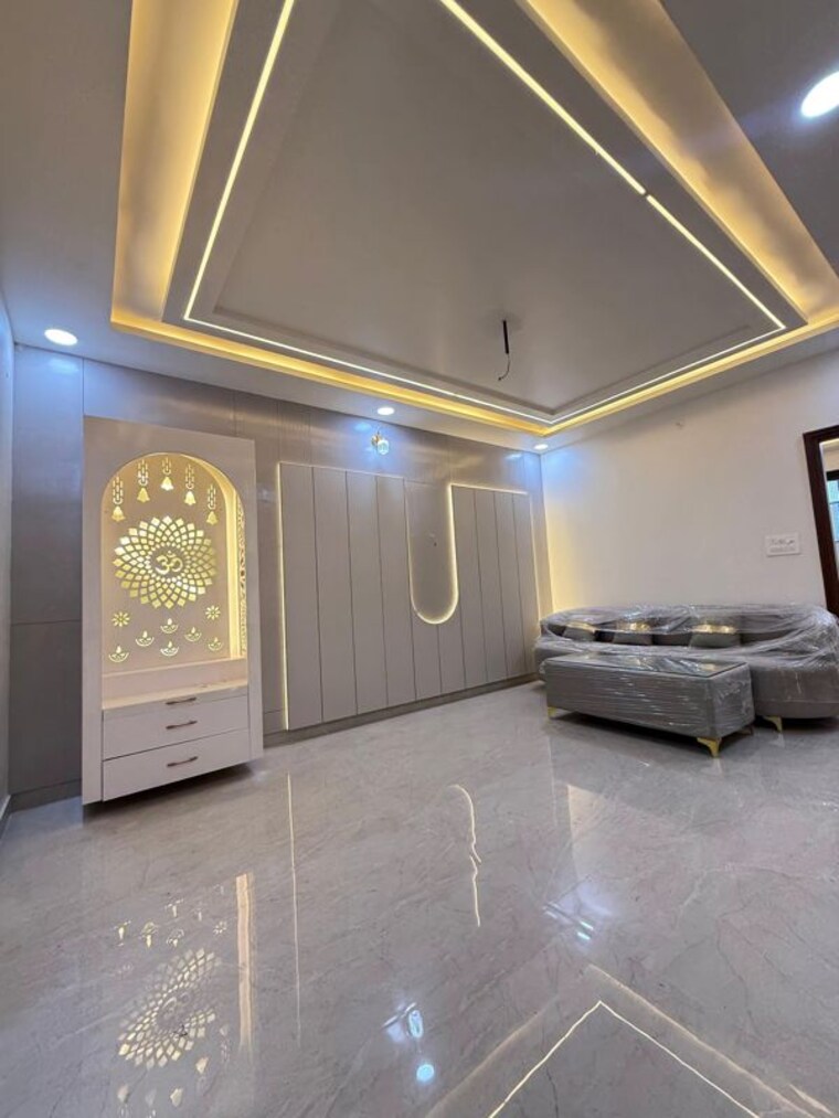 Master Bedroom, hauz khas enclave 4 Bedroom 300 Sq.Yd. Builder Floor In Hauz Khas Enclave Delhi 10634601