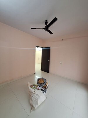 Bedroom in 2 BHK Apartment at Madhav Goregaon Prakash CHS, Goregaon West – for Rent