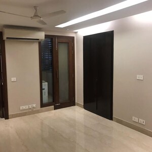 Room in 6 BHK Villa at Civil Lines – for Sale