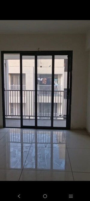 Room in 3 BHK Apartment at Saanvi Stella, South Bopal – for Rent