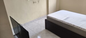 Bedroom in 2 BHK Apartment at Mahim West – for Rent