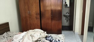 Bedroom in 2 BHK Apartment at Mahim West – for Rent