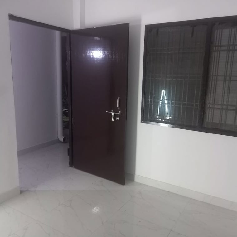 Room, sadhana-vijay-orc 1.5 Bedroom 500 Sq.Ft. Apartment In Viraj Khand Lucknow 10634652