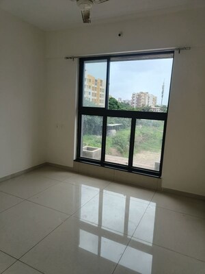 Room in 4 BHK Apartment at Paranjape Broadway, Wakad – for Rent