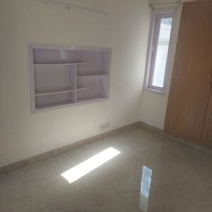 Room in 1 RK Apartment at Vasant Vihar – for Rent