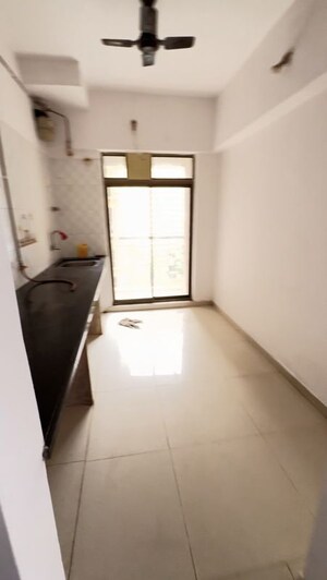 Room in 1 BHK Apartment at Natasha Enclave Vartak Nagar, Vartak Nagar – for Rent