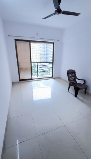Room in 1 BHK Apartment at Natasha Enclave Vartak Nagar, Vartak Nagar – for Rent