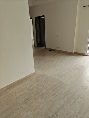 Room in 3 BHK Apartment at Maxblis White House-II, Sector 75 – for Rent