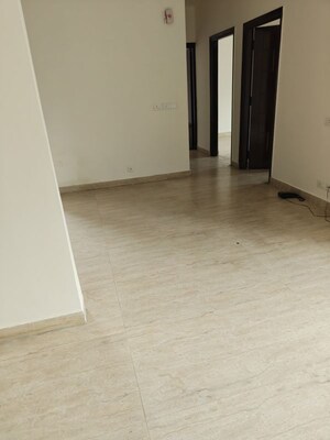 Room in 3 BHK Apartment at Maxblis White House-II, Sector 75 – for Rent